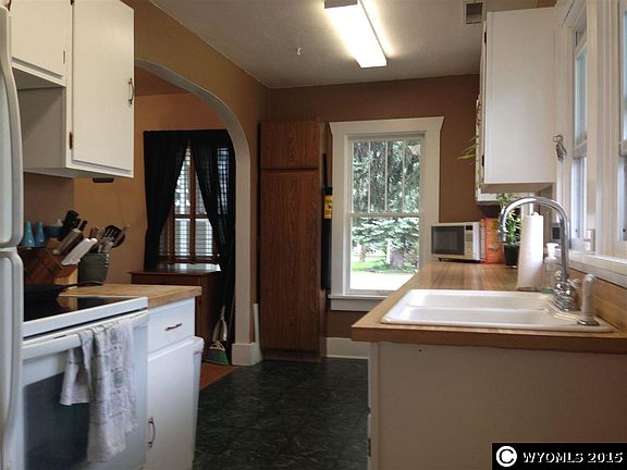 2nd image of 384 N Burritt Ave