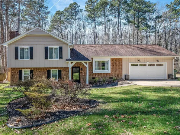 1503 Bloomingdale Dr, Cary, NC 27511