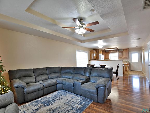 2nd image of 1005 Suncourt