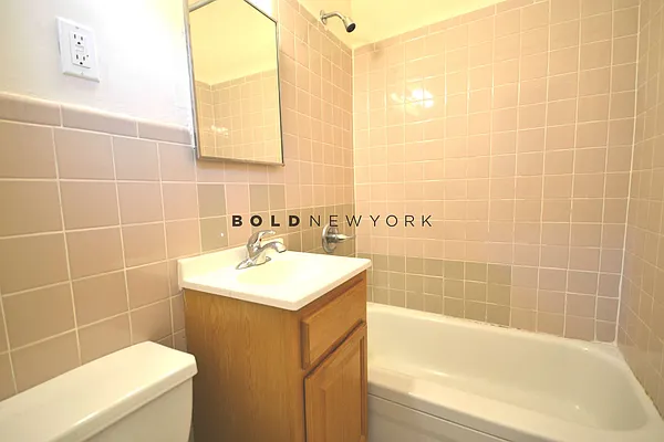 Rented by Bold New York | media 11