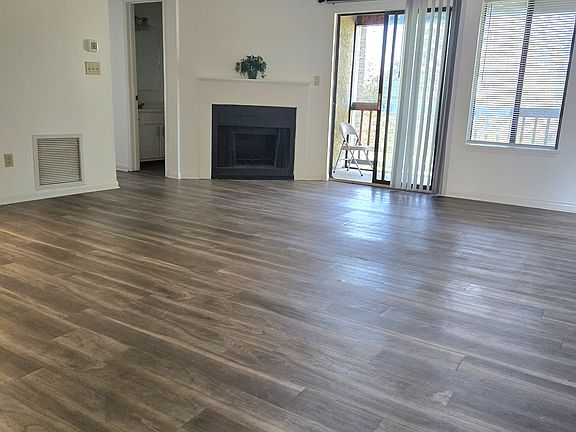 2nd image of 3595 Sable Palm Ln