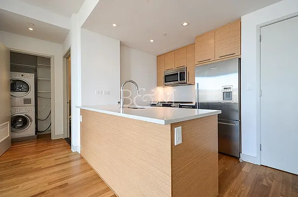 Rented by Brick&Mortar | media 32