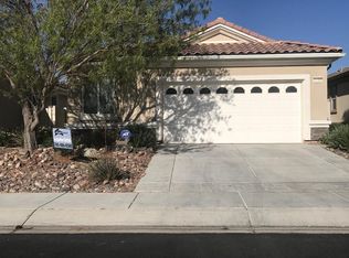 11165 Canora Ct, Apple Valley, CA 92308