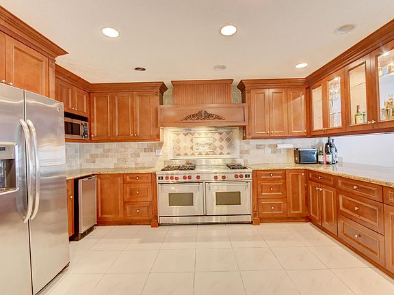 Home For Sale In Estoville