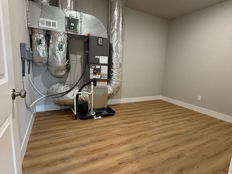 1002 Seaborn Way — Photo 14
