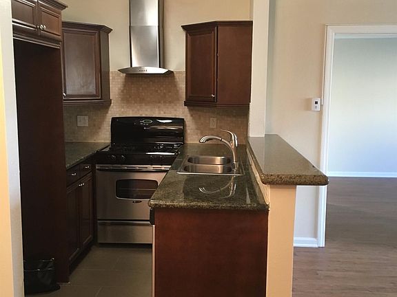 3rd image of 3220 Altura Ave APT 115
