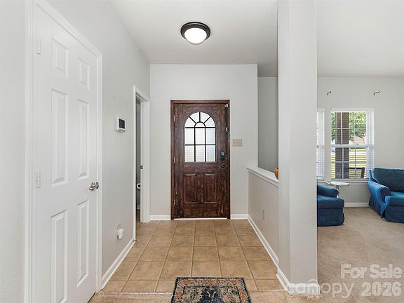 3rd image of 941 Capetown Ln