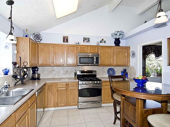 4th image of 8510 Opalwood Ct