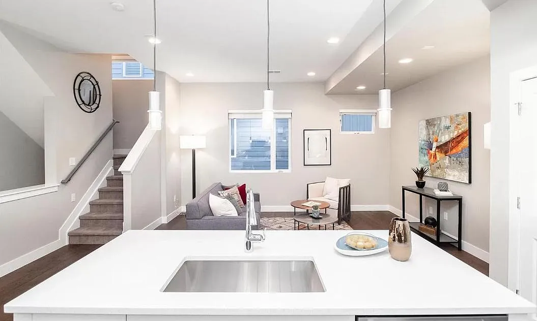 2809 W 25th Ave — Photo 3