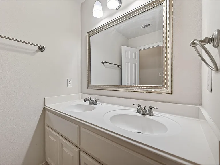 6726 Hathaway Ln — Photo 31