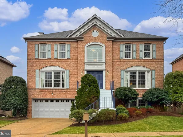 6020 4th St N, Arlington, VA 22203