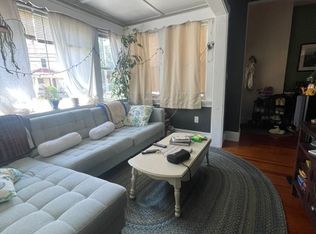 289 Webster St #1, Auburndale, MA 02466