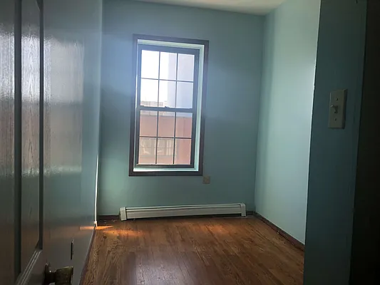 Rented by Compass | media 18