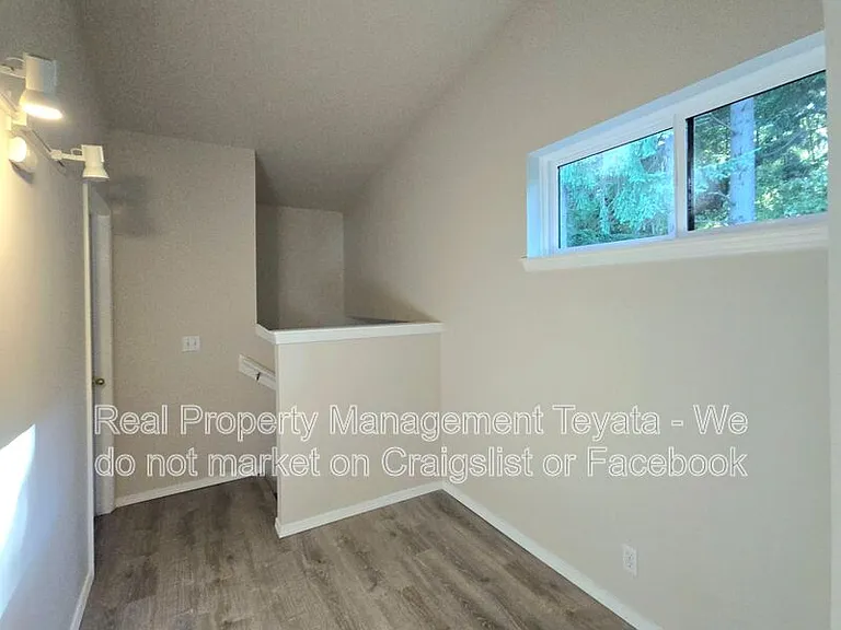 816 20th St #100 — Photo 15