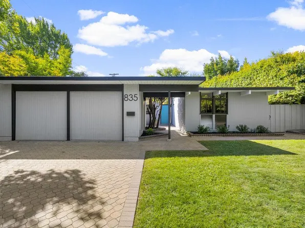 835 Talisman Dr, Palo Alto, CA 94303