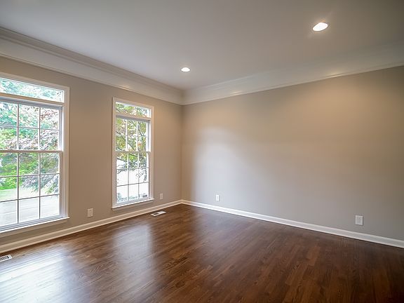 5th image of 119 Abbeywood Dr