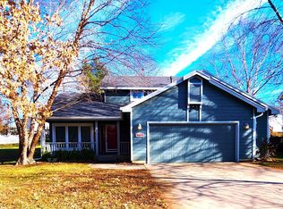 3404 SW Westport Dr, Topeka, KS 66614