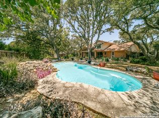 216 Voigt Dr, Hollywood Park, TX 78232