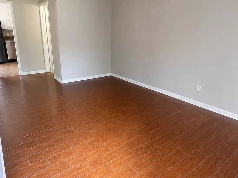 1307 W Meadowview Rd #1 — Photo 3