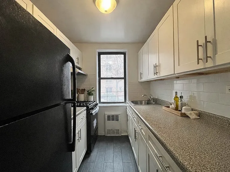 6645 Broadway #2J — Photo 3