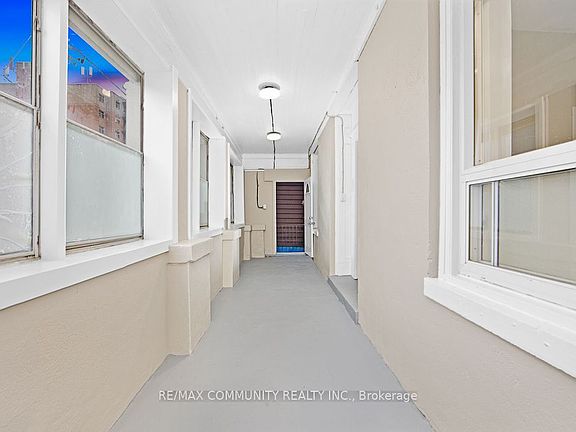 5th image of 1130 King St E #1