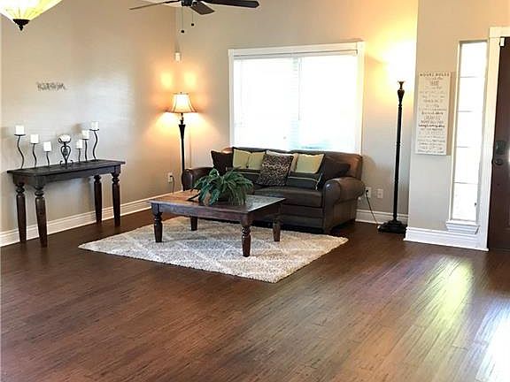 4th image of 10605 Bachman Dr