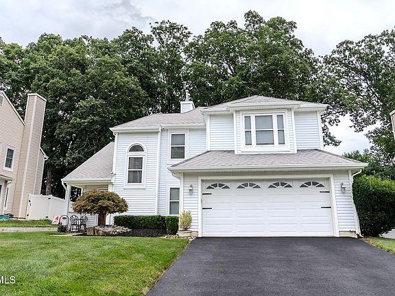 2nd image of 11 Walnut Drive