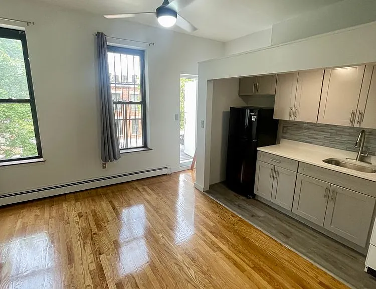 357 W 120th St #3R — Photo 2