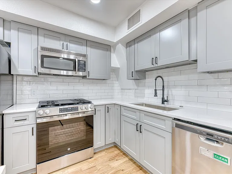 3050 W 32nd Ave #B108 — Photo 4