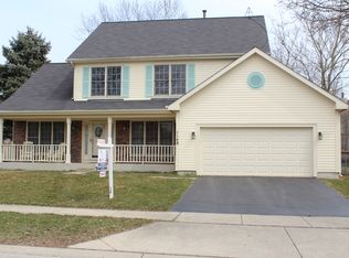 1148 Willoby Ln, Elgin, IL 60120