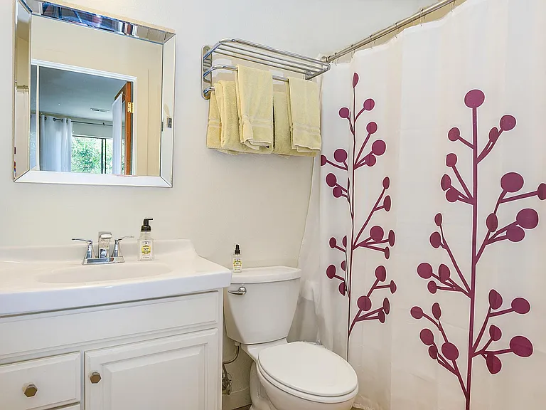 1220 Peppertree Cir — Photo 12