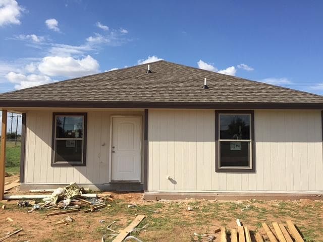 2nd image of 4205 E 61st St