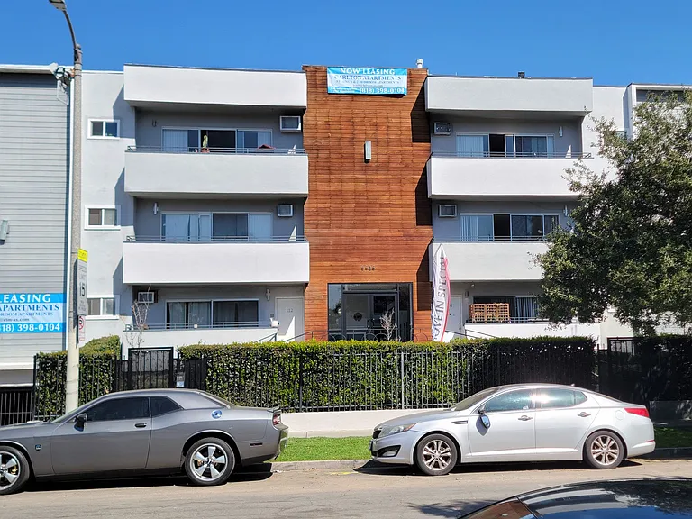The Carlton — Photo 1