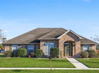 102 Oak Branch Dr, La Place, LA 70068