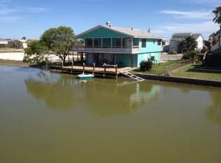 124 Channelview Rd, Rockport, TX 78382