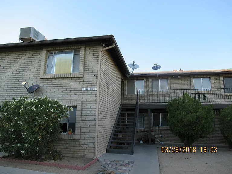 2010 E Sweetwater Ave._SP&Family LLC — Photo 10
