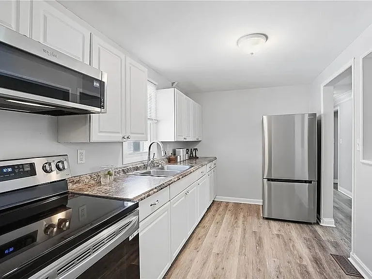 101 Pattison Ave — Photo 3