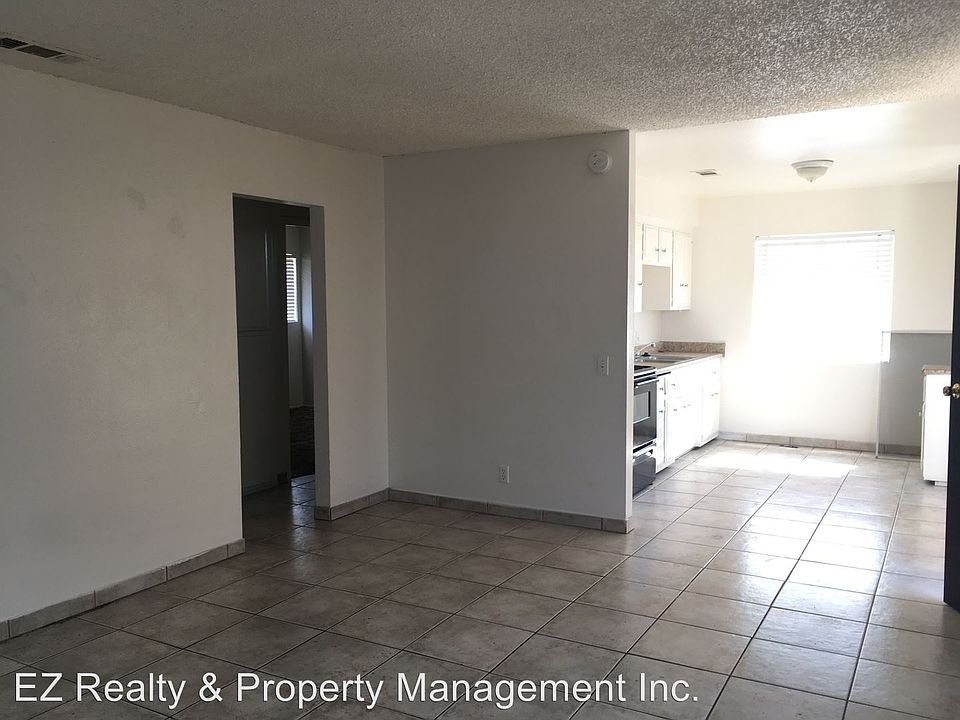 1st image of 432 N Elk St APT D