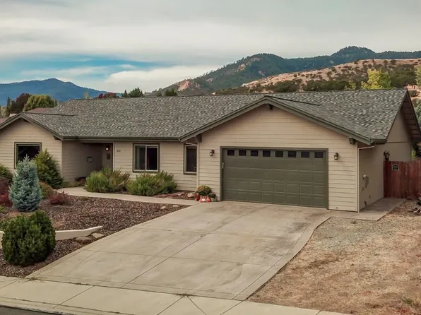 815 Northview Dr, Yreka, CA 96097