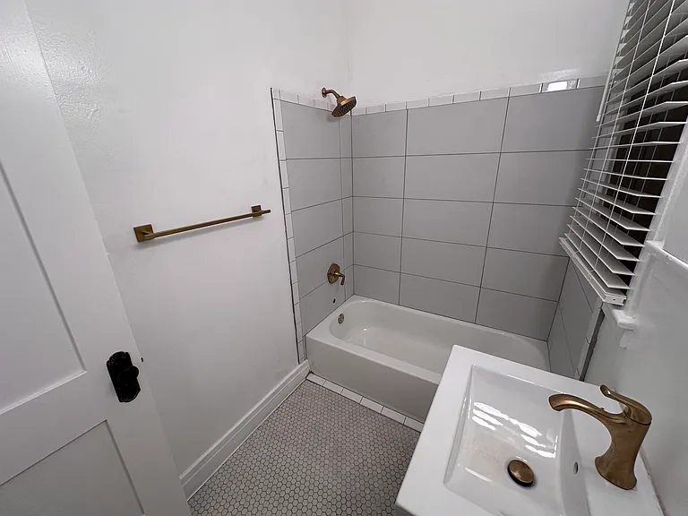 1509 Fair Oaks Ave #A — Photo 10