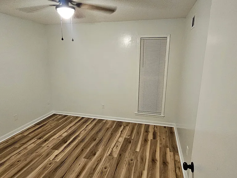 1773 Tissington Dr — Photo 16