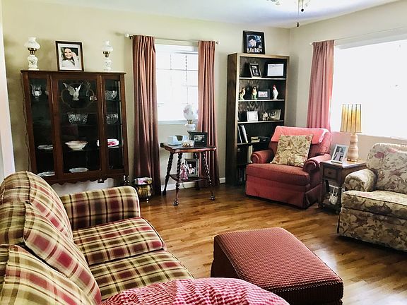 2nd image of 731 Kingshighway