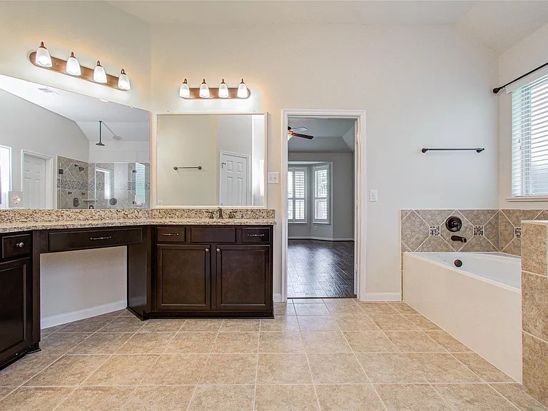 28666 Pleasant Forest Dr — Photo 26