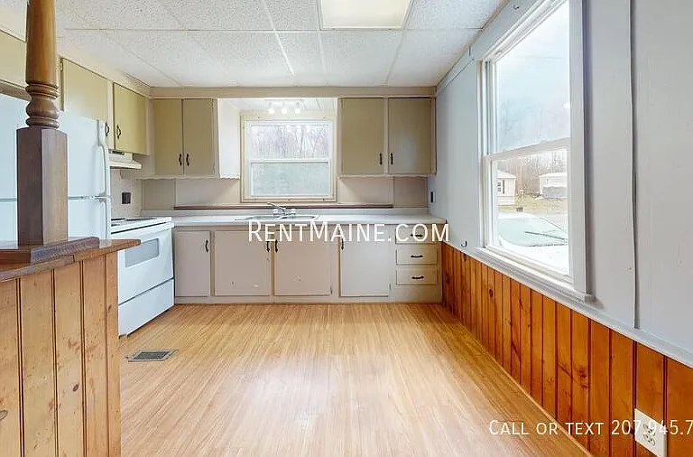 30 Park Dr — Photo 1