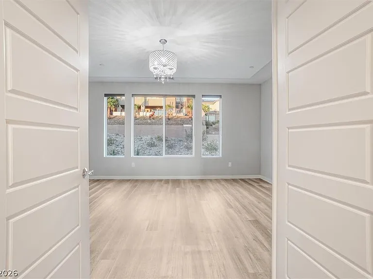 32 Vista Outlook St — Photo 35