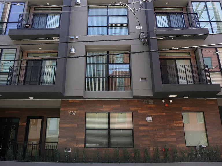 237 Shipley St #303 — Photo 14