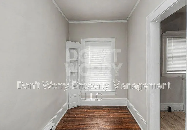 1405 Lexington Ave #A — Photo 6