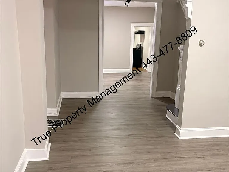 1107 N Longwood St — Photo 2