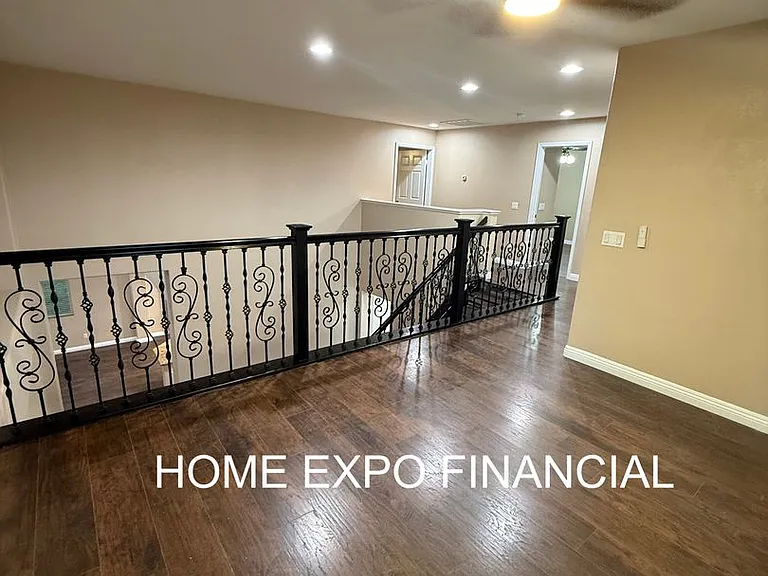 1456 Moonlight Dr — Photo 48