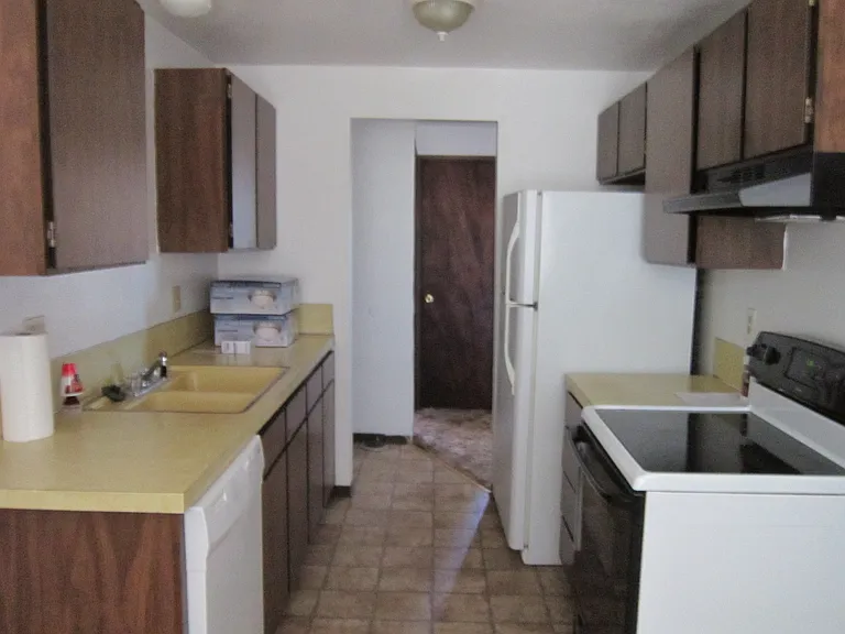 626 Van Ness Ave — Photo 5